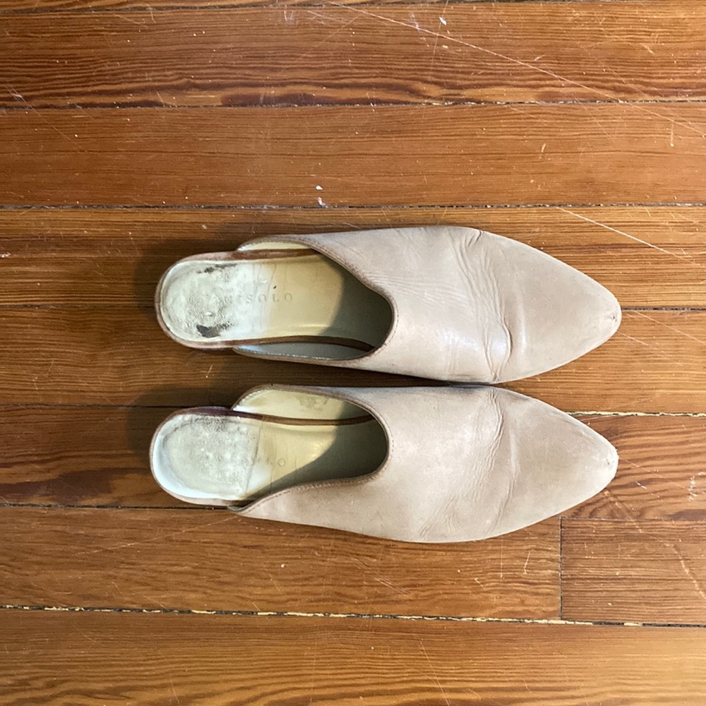 Nisolo tan nubuck mules
